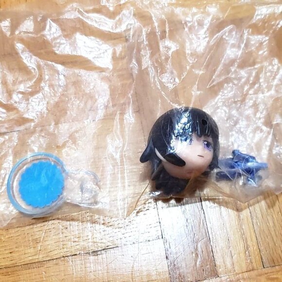 *4 for $30* CODE Geass Chibi Figure - Official - Lelouche - Picture 1 of 1
